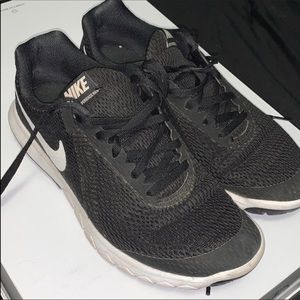 Nike women’s running shoes